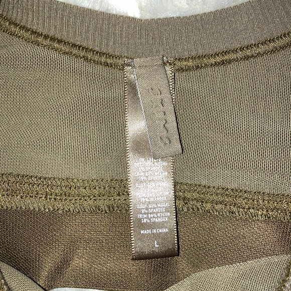 SKIMS Brown Ribbed Bra - Picture 7 of 8